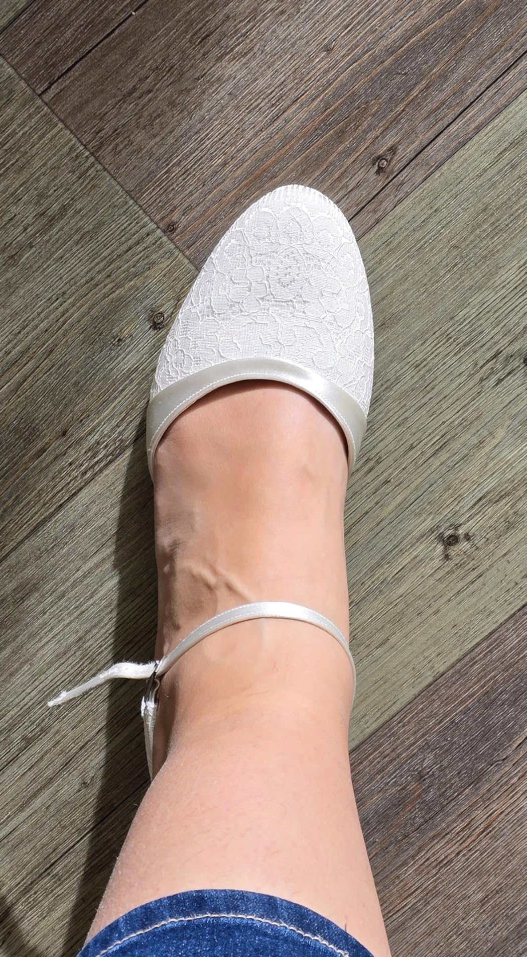 Rainbow Club Timeless Mickie Pumps Satin Ivory Spitze 3,5 cm