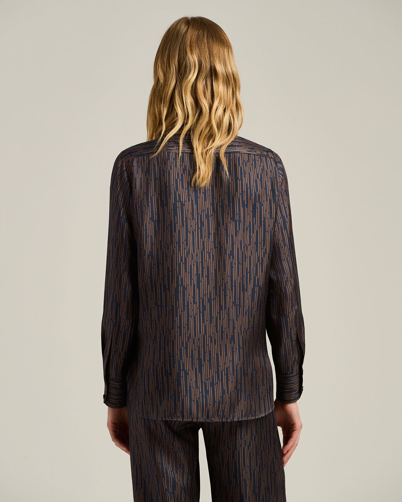 Kiton Seidenbluse Schluppenbluse Blau Braun Print 42