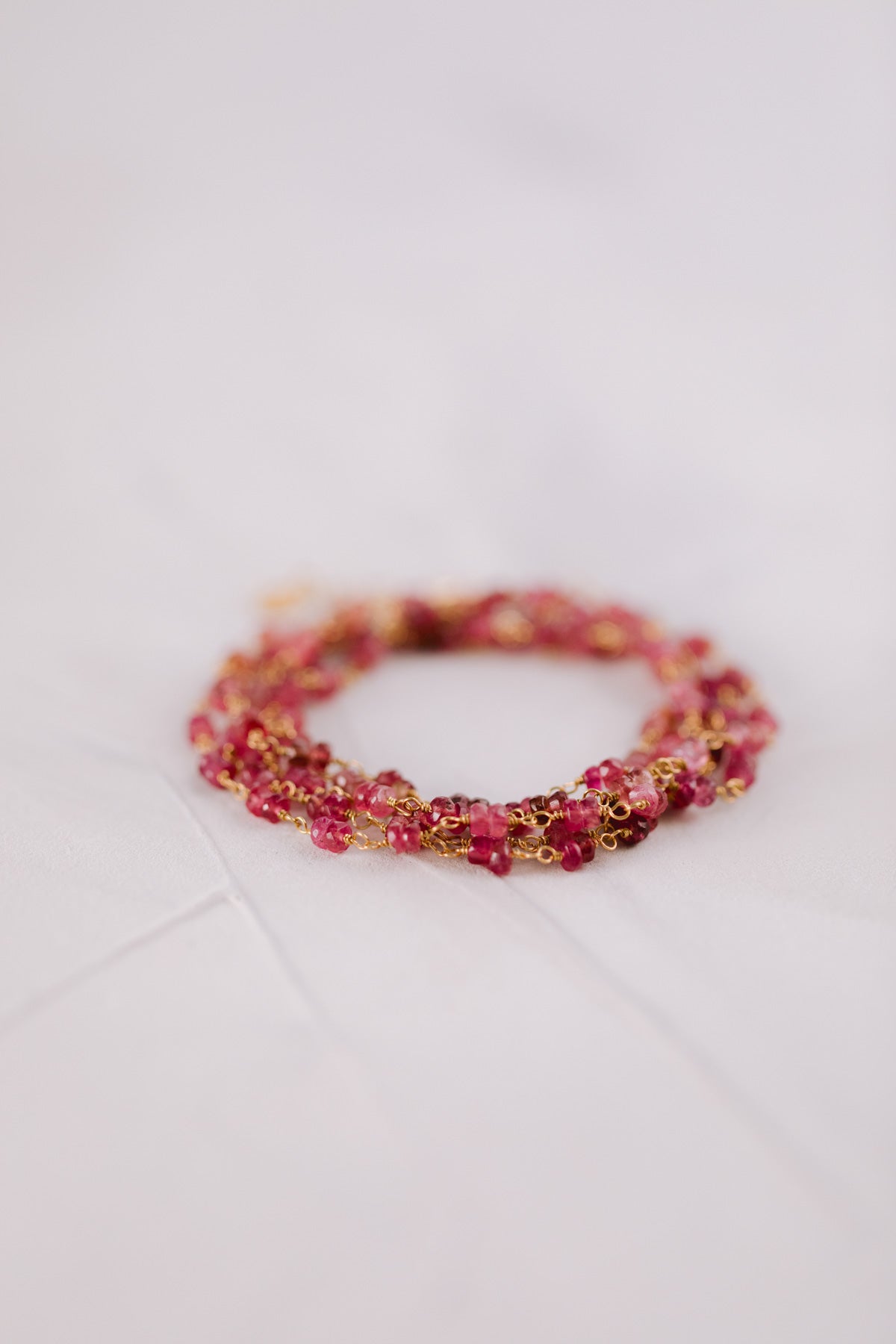 Juvelan Dark Pink Chamaleon Wickelarmband Gold Turmalin 88 cm