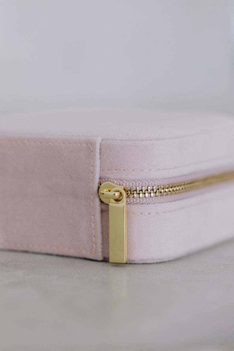 Juvelan Jewelry Case Square Large Samt Schmucketui Mondstein