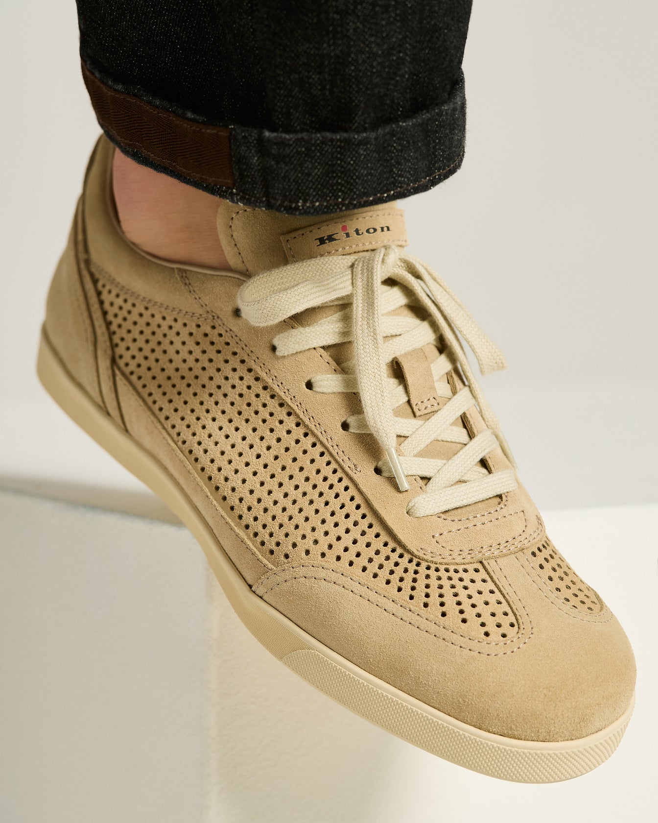 Kiton Shoes Openwork Suede Sneakers Kalbsleder Wildleder