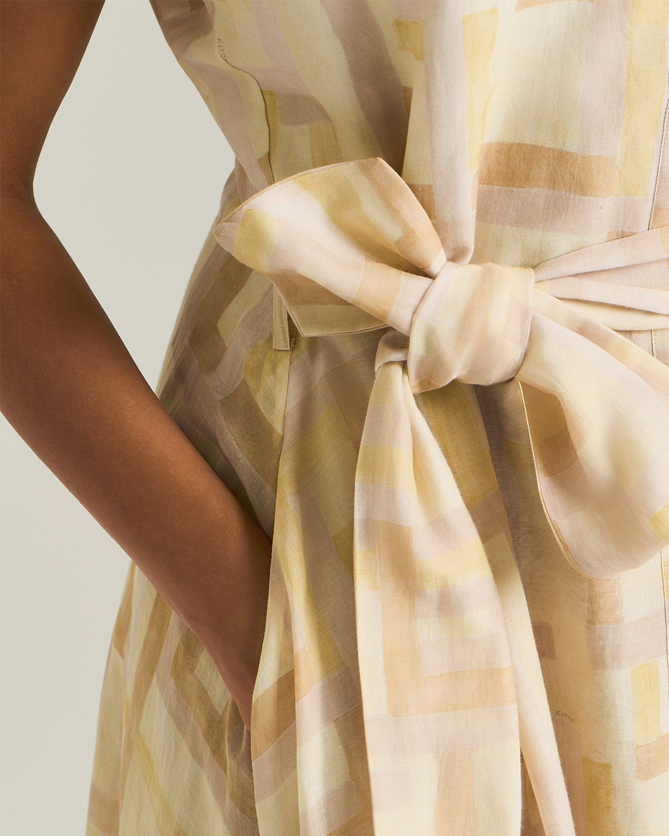Kiton Dresses Voile-Kleid Baumwolle-Seide ärmellos mit Gürtel