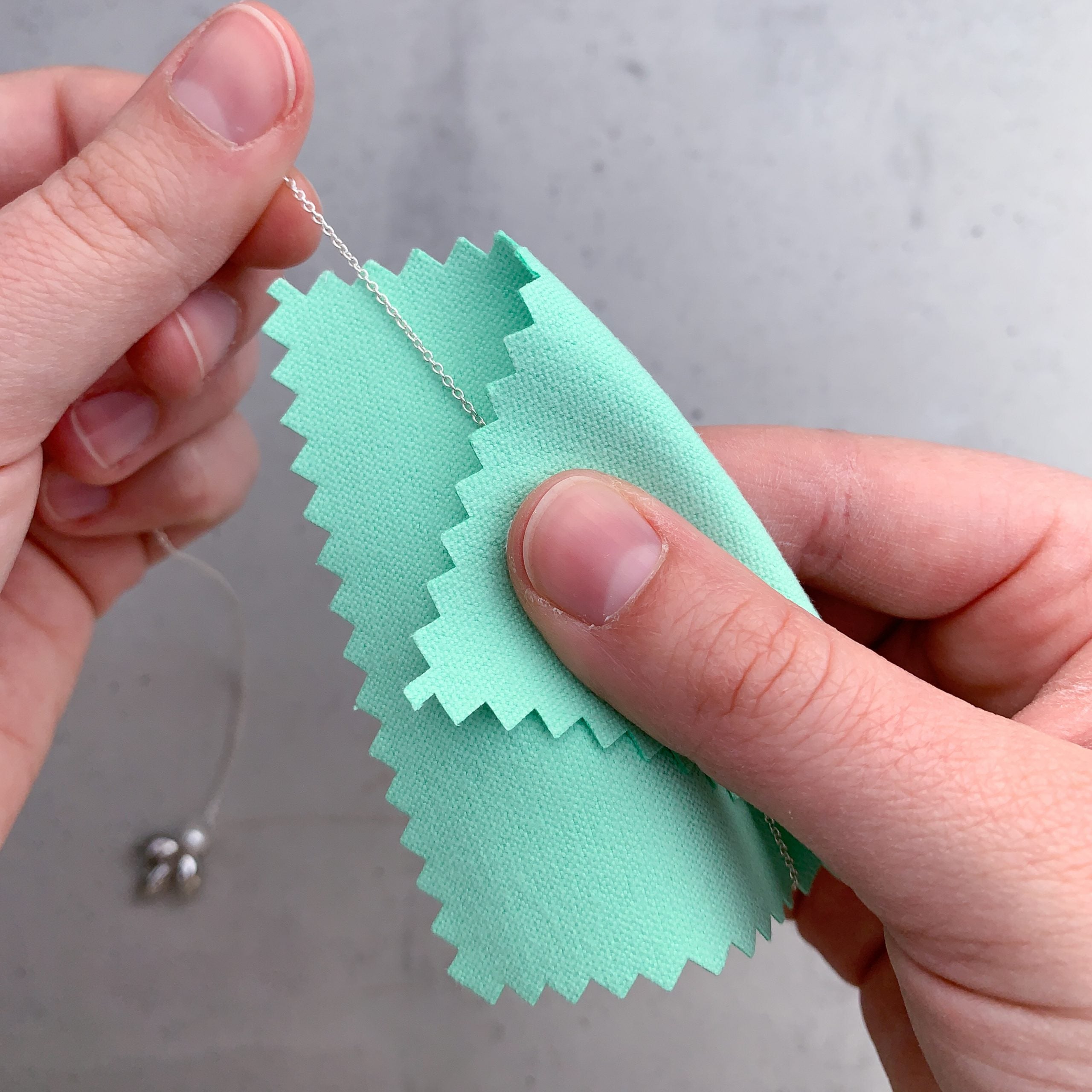 Perlenbräute Pflegetuch Schmuckpflege Poliertuch Brautschmuck