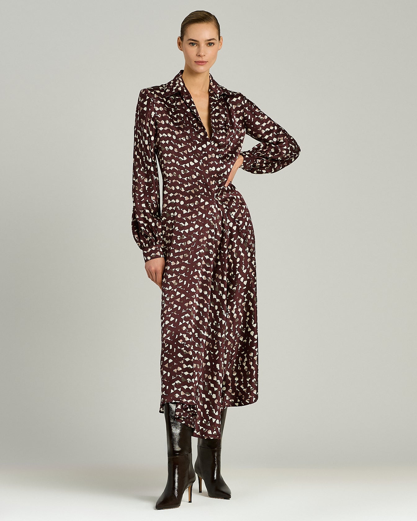 Kiton Dresses Bordeaux Seidenkleid Gr. 40 mit Print
