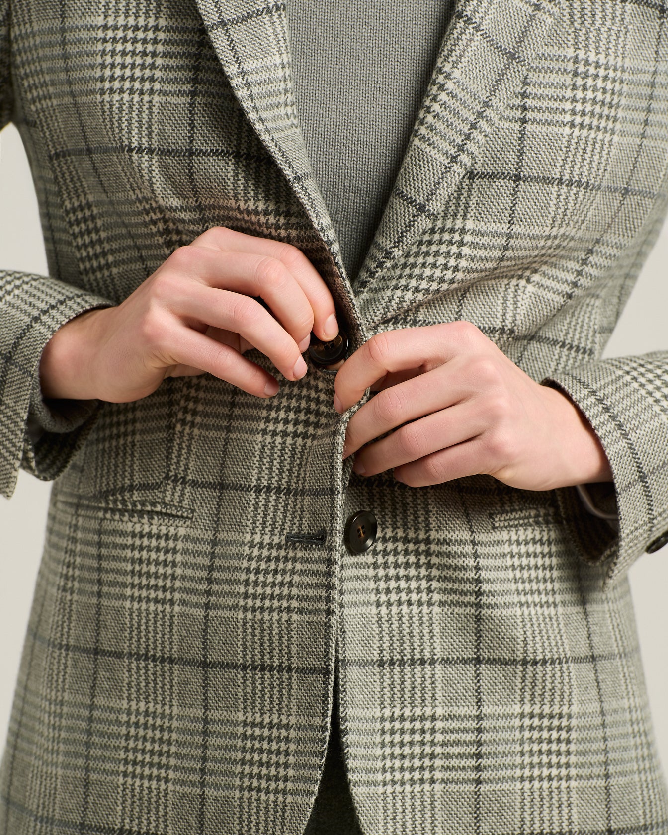 Kiton Prince of Wales Kaschmir Blazer Schwarz-Weiß Gr. 40