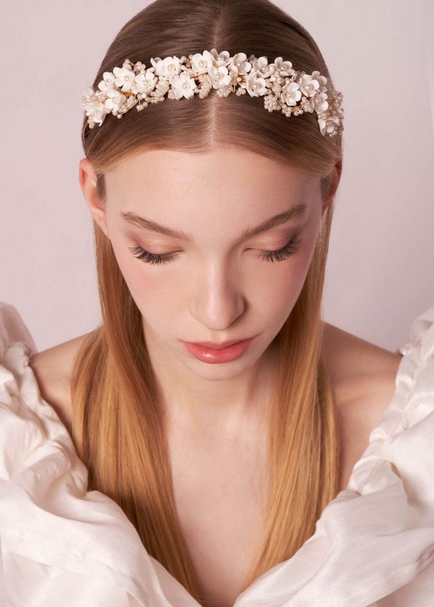 Elizabeth Bower Snowdrop Floral Haarband Silber Keramikblumen