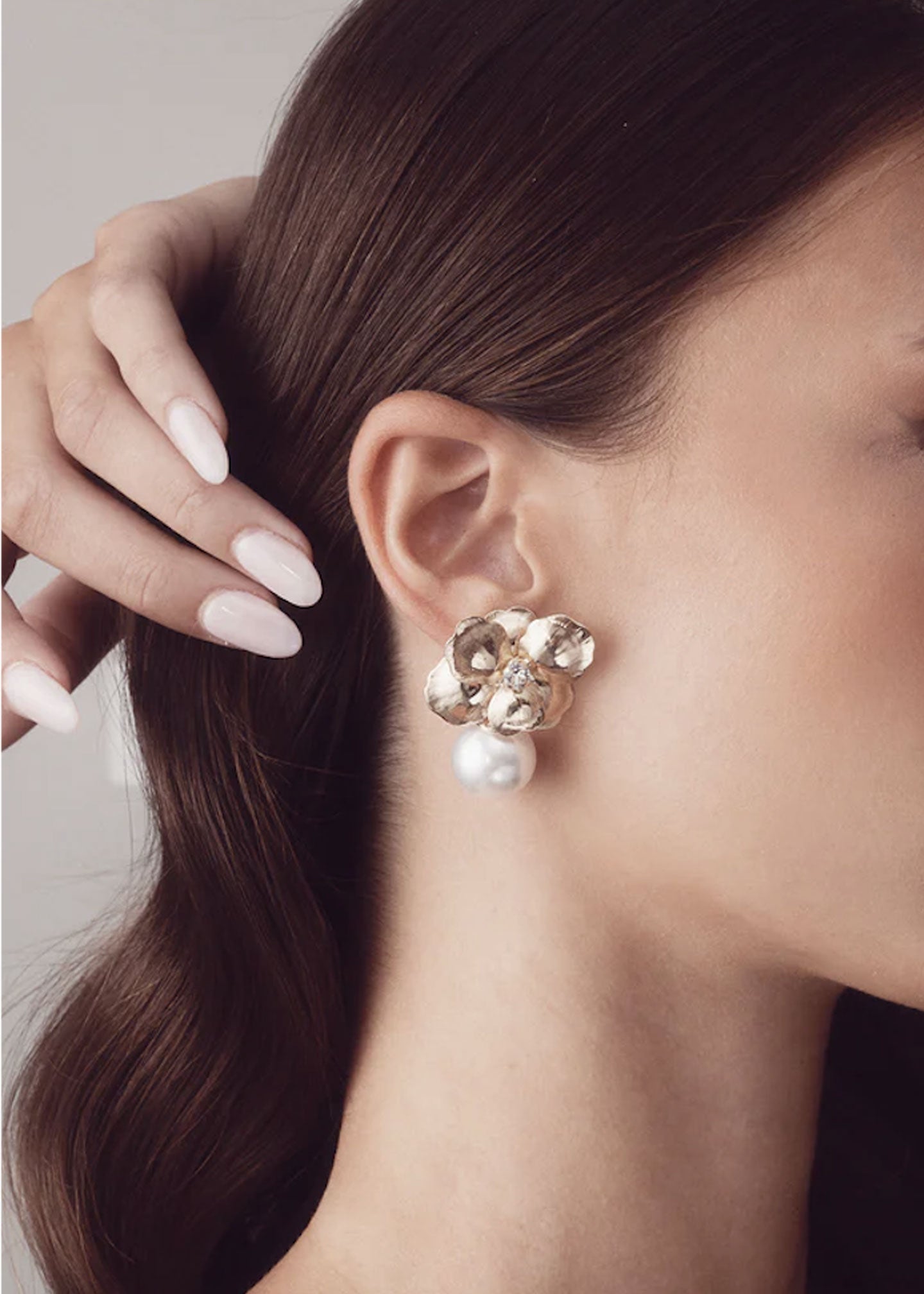 Elizabeth Bower Orchid Duet Ohrstecker Gold Perle 23mm