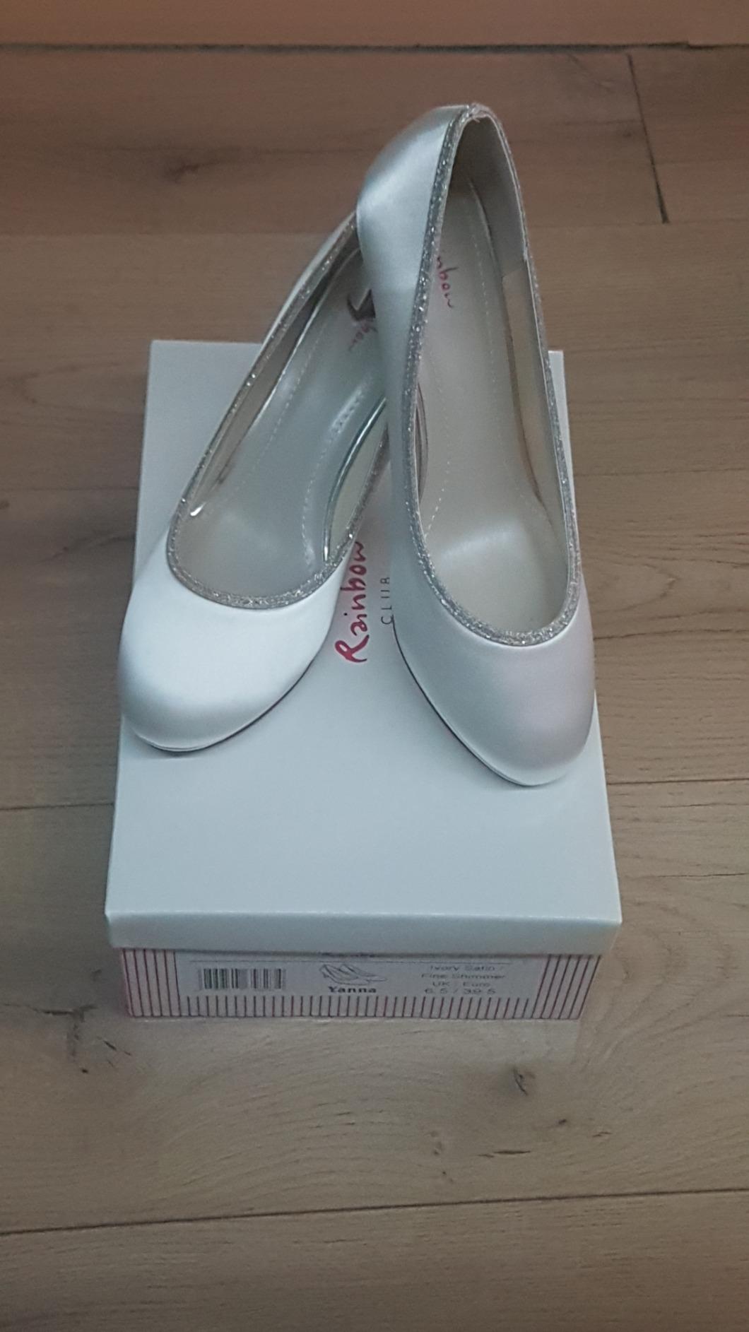Rainbow Club Yanna Pumps Ivory Satin Glitzer Plateau