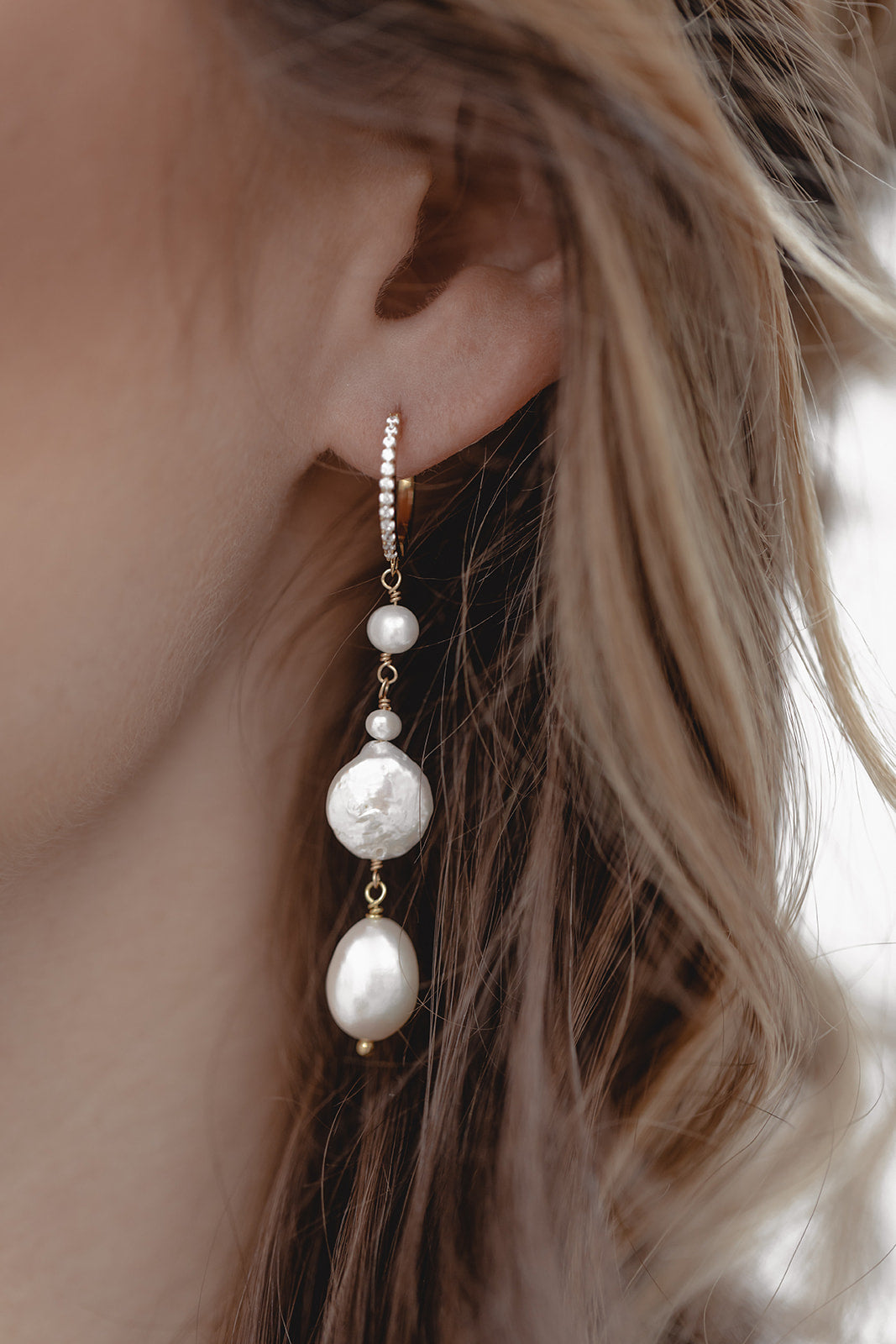 Juvelan Lovestruck Perlenohrringe Silber mit Kristall-Creole