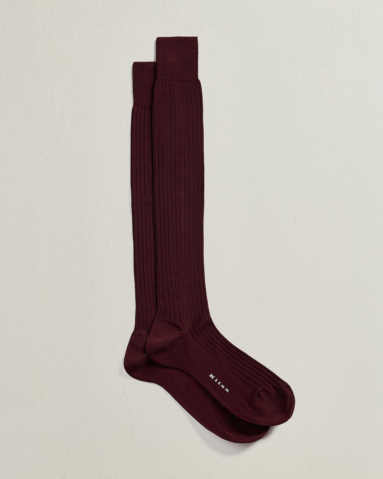 Kiton Baumwolle Socken lang gerippt bordeaux Herren