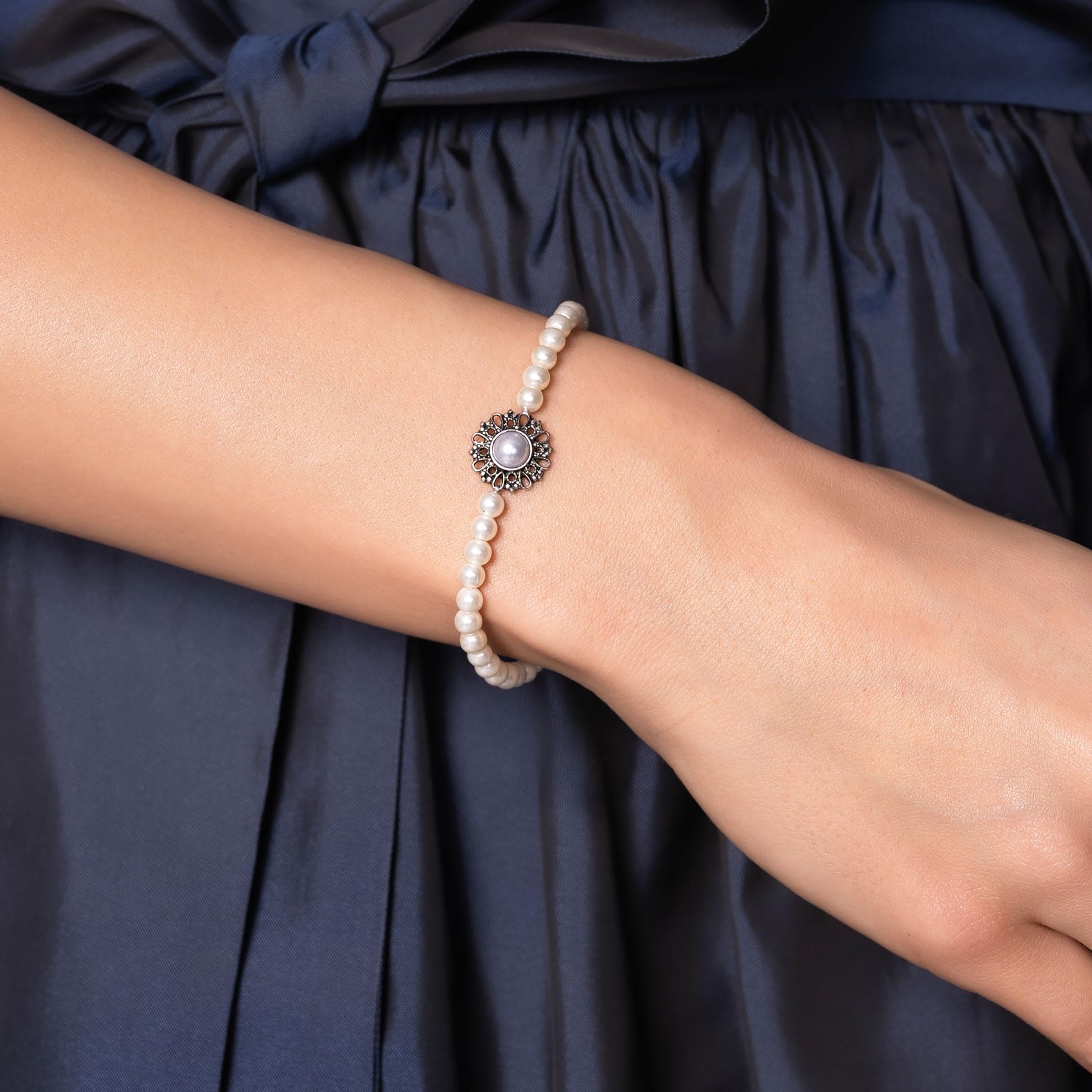 Alpenflüstern DAHEIM DAB076 Helena Armband creme-weiß Perlen