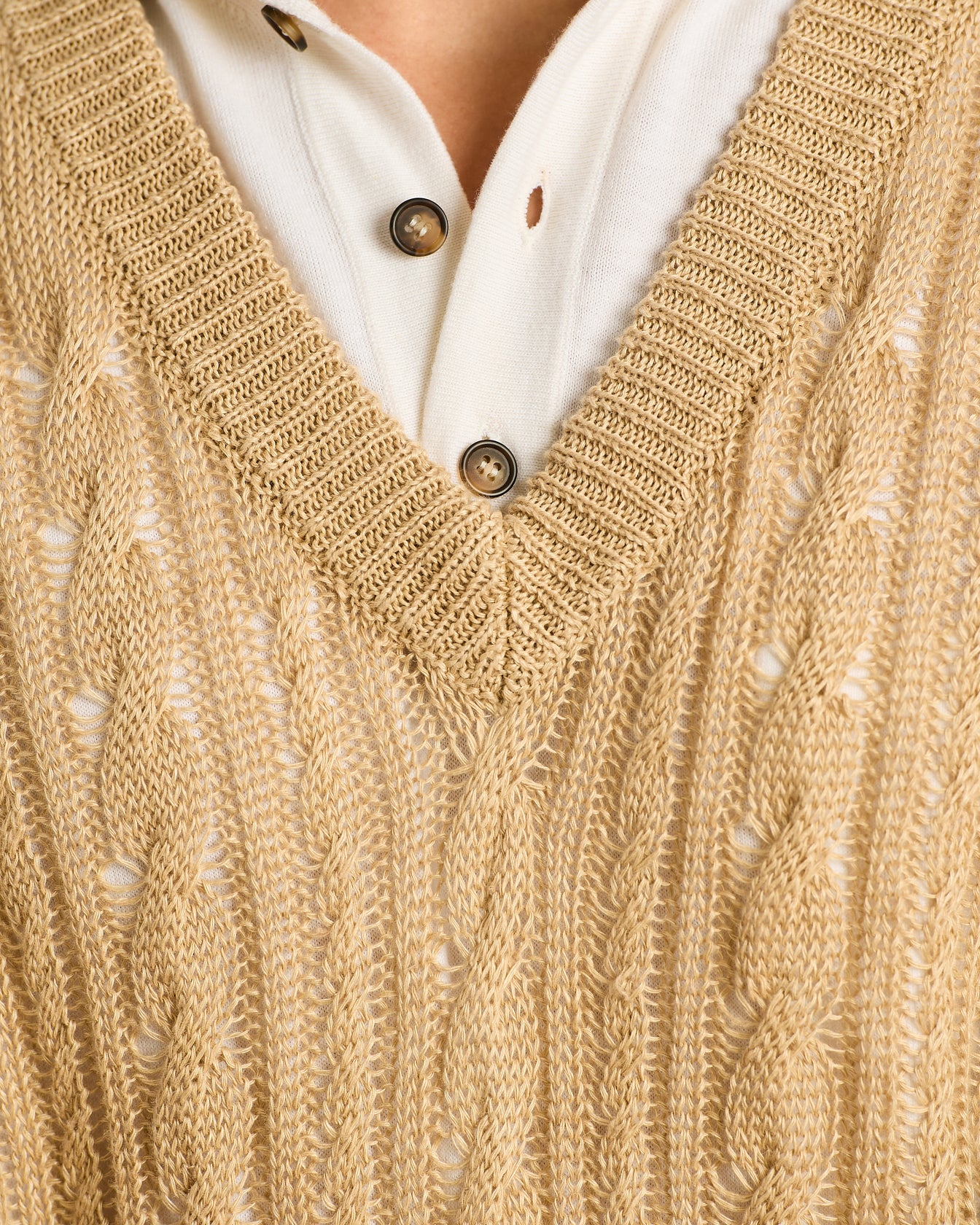 Kiton Knitwear Leinen Pullunder beige Zopfstrick V-Ausschnitt