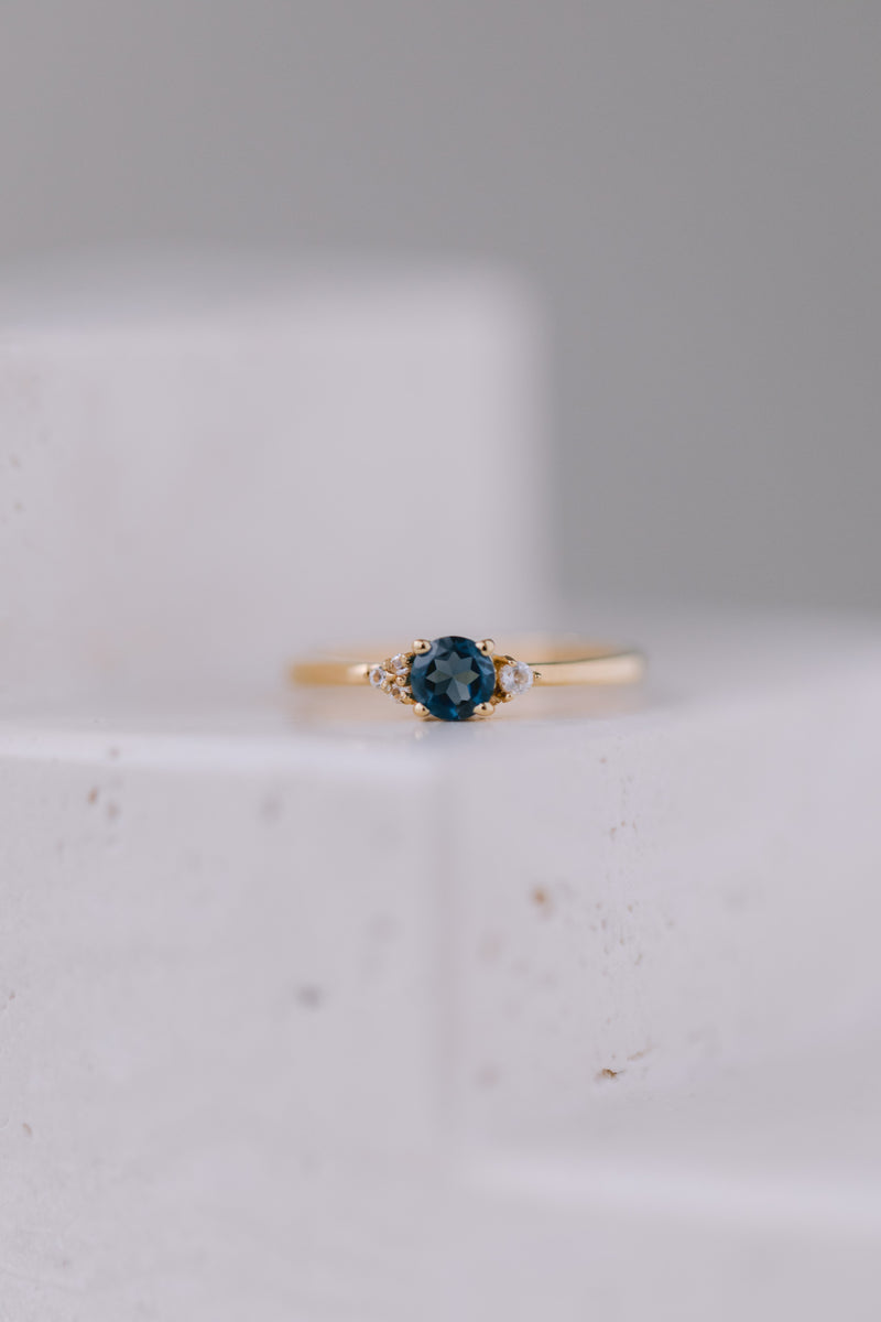 Juvelan Vienna Ring London Blue Topas White Topas Silber
