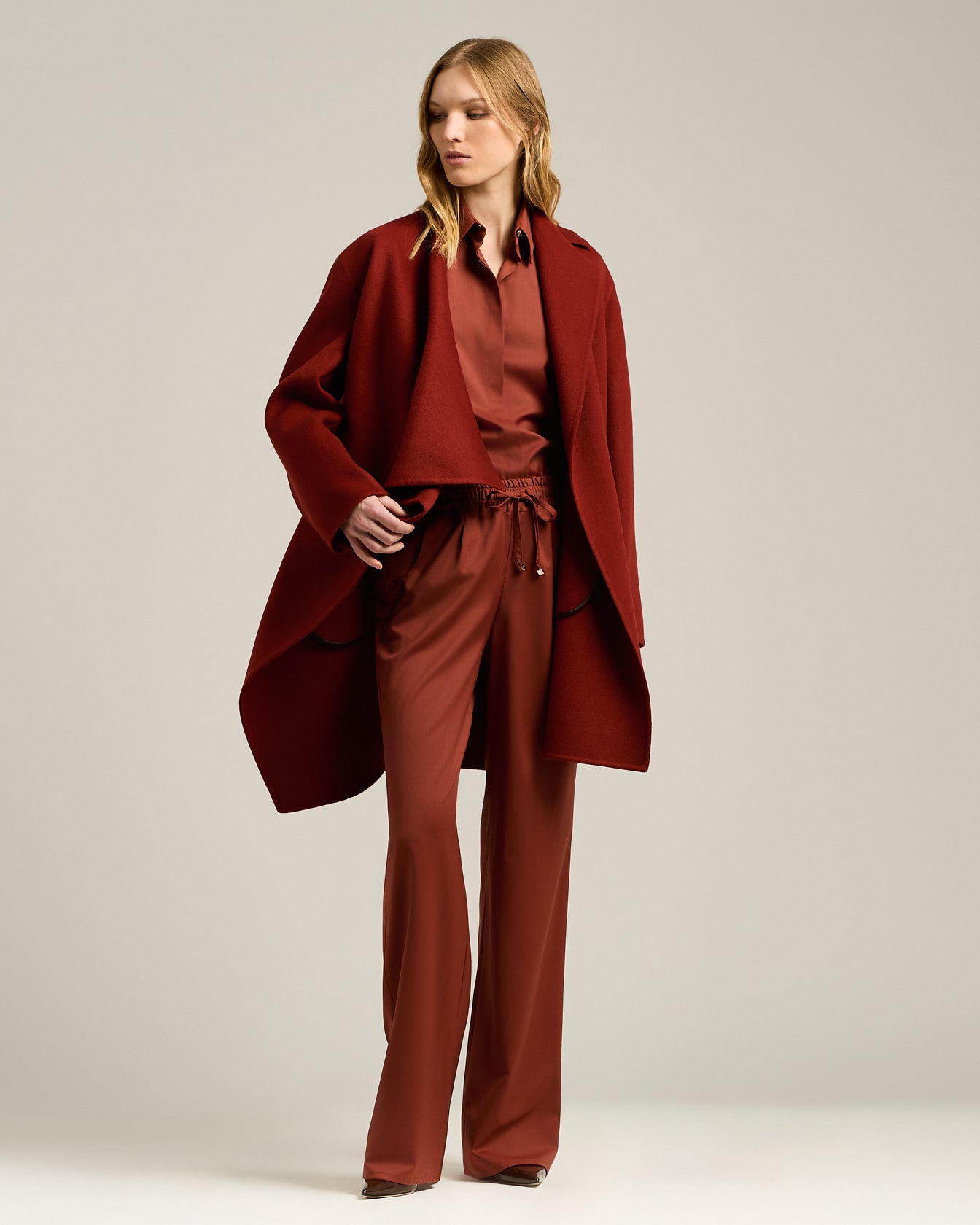 Kiton Outerwear Kaschmirmantel rost Drapierung