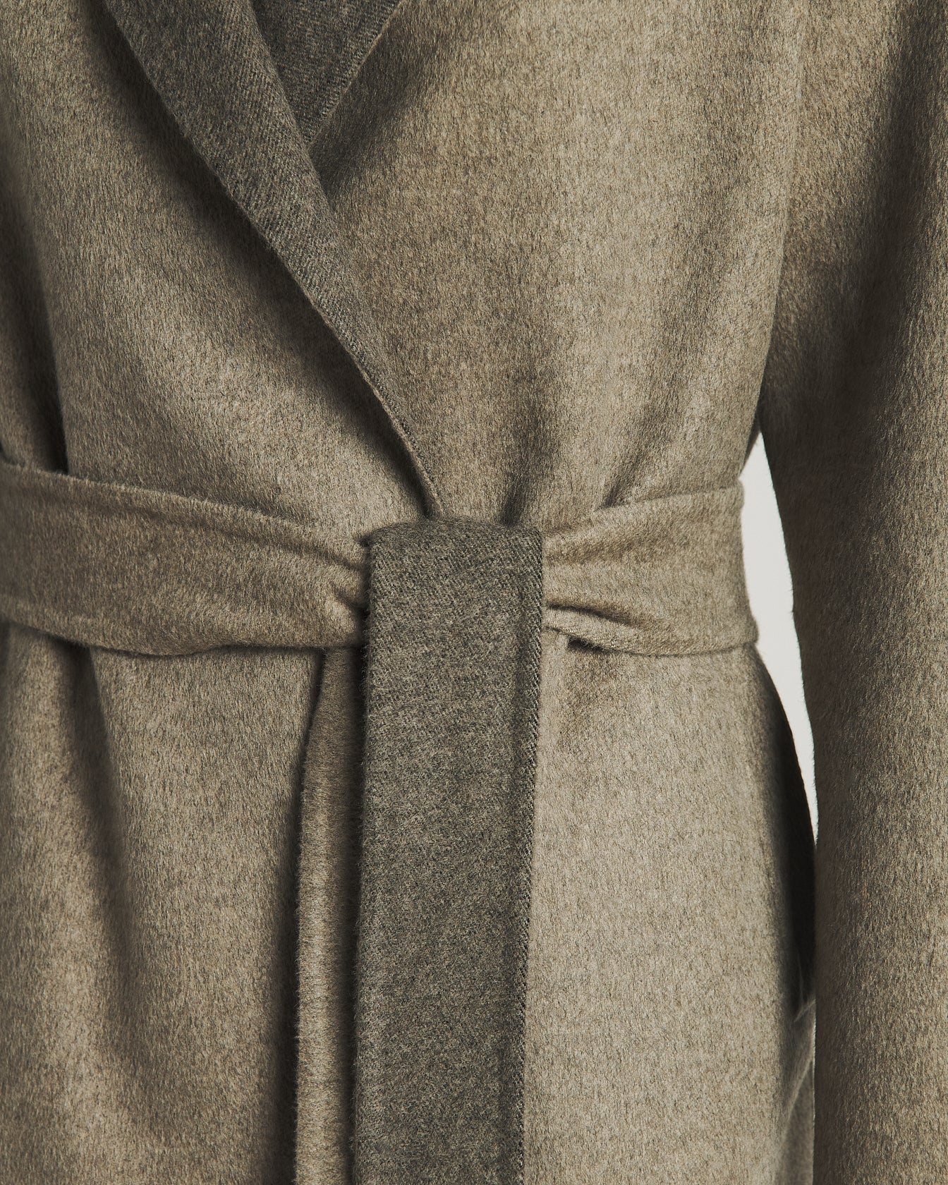 Kiton Mantel Grau Cashmere Zobel mit Gürtel