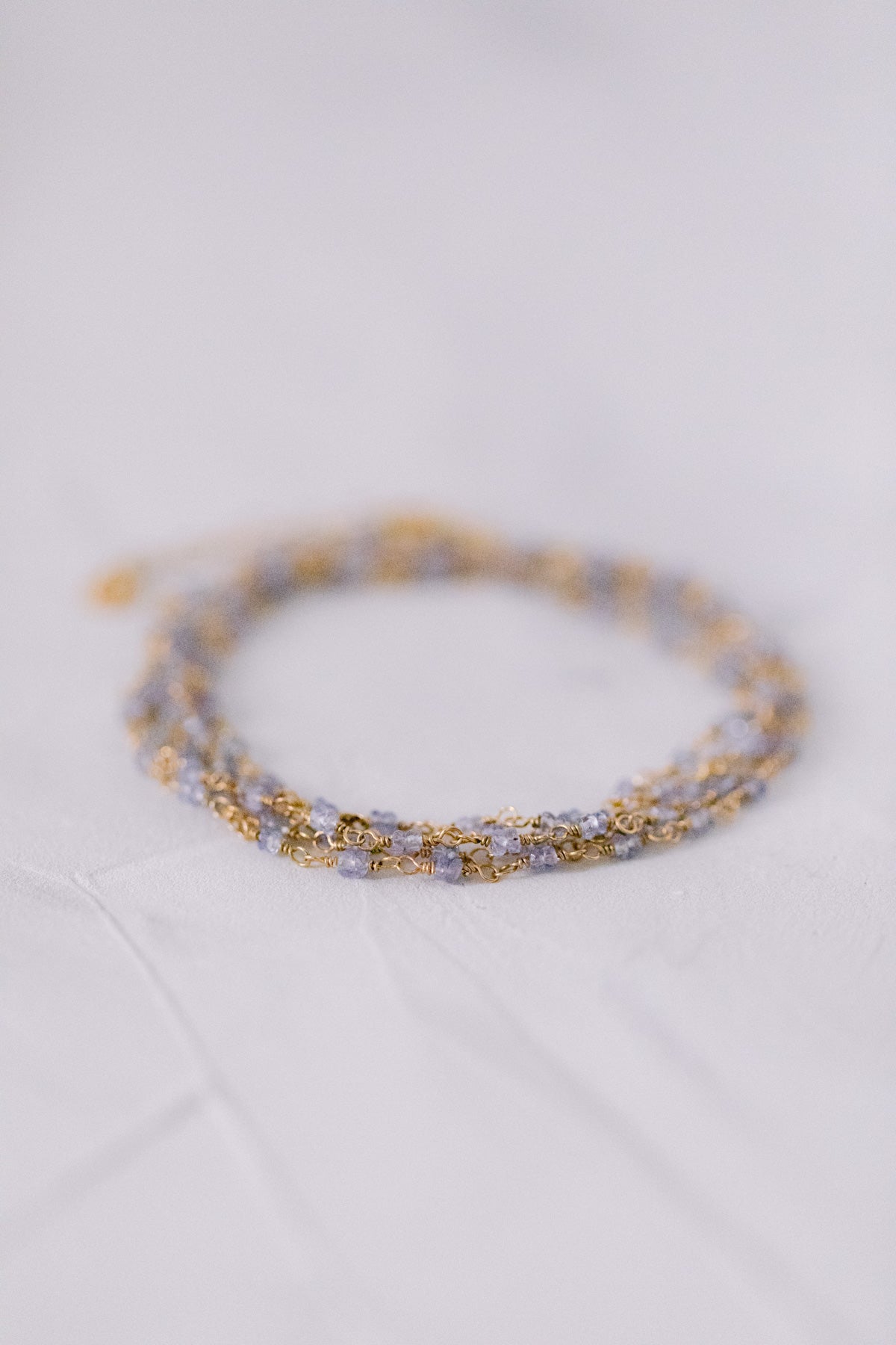 Juvelan Light Blue Chameleon Wickelarmband Gold Tansanit