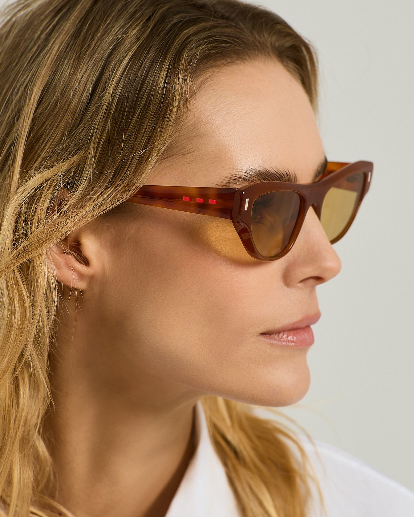 Kiton Sunglasses Cat-Eye Sonnenbrille honig orange