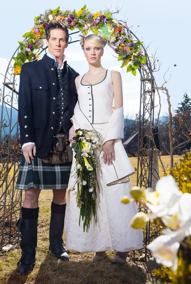 Rettl MEN Hochzeitsoutfit in Seide creme Herrenanzug