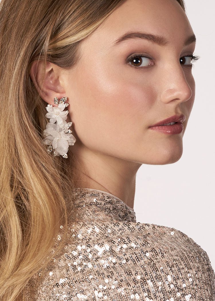Elizabeth Bower Fabrique Chandelier Ohrringe Rhodium Ivory