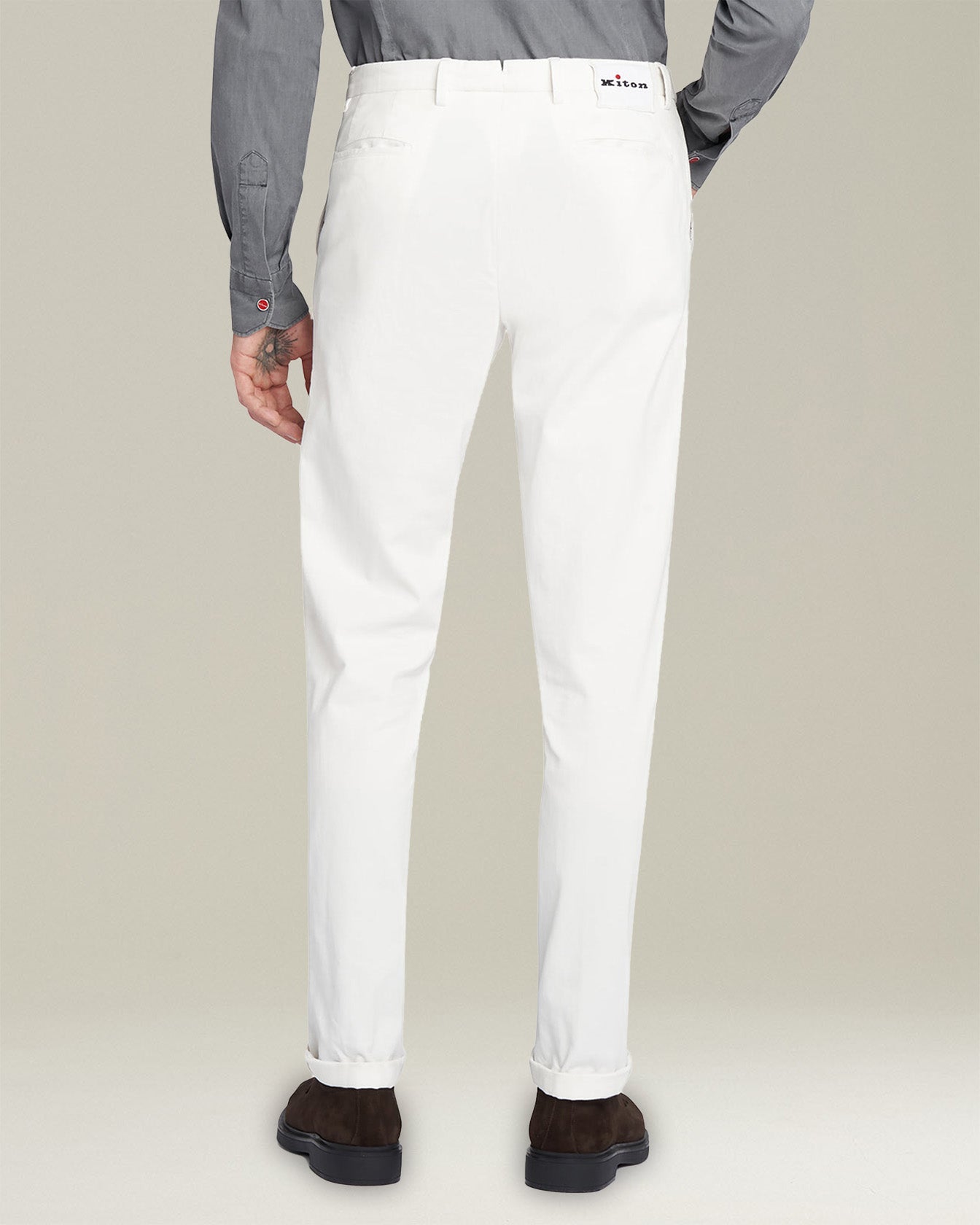 Kiton Chino Baumwollhose Elfenbein Herren Slim Stretch