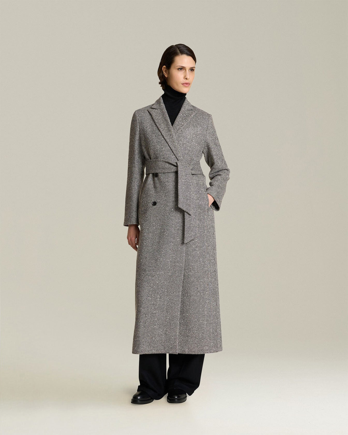 Kiton Outerwear Mantel Damen Cashmere Fischgrat