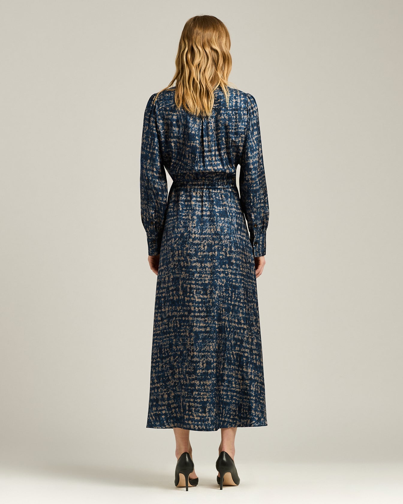 Kiton Midi Hemdkleid Seide hellblau gemustert