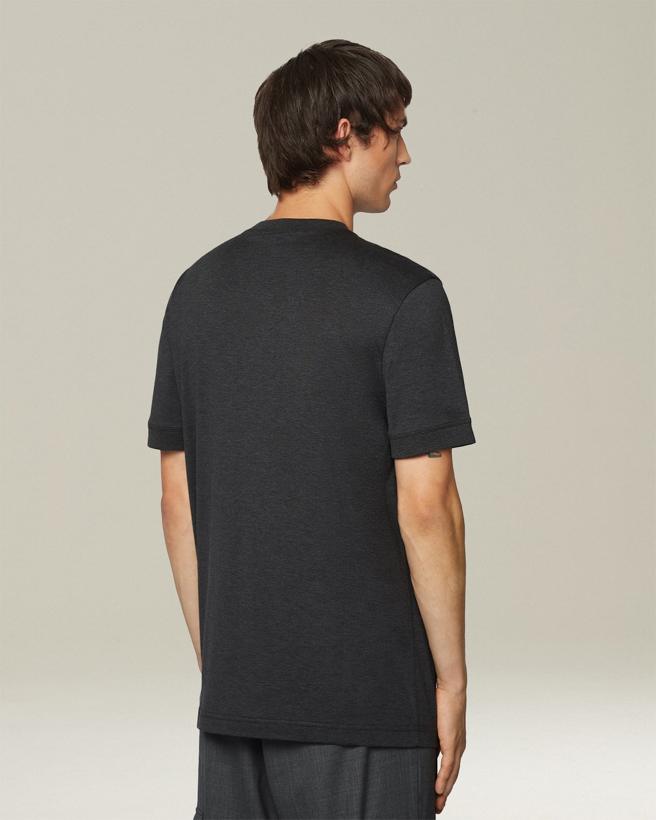 Kiton Trousers Jersey T-Shirt Baumwolle Brusttasche