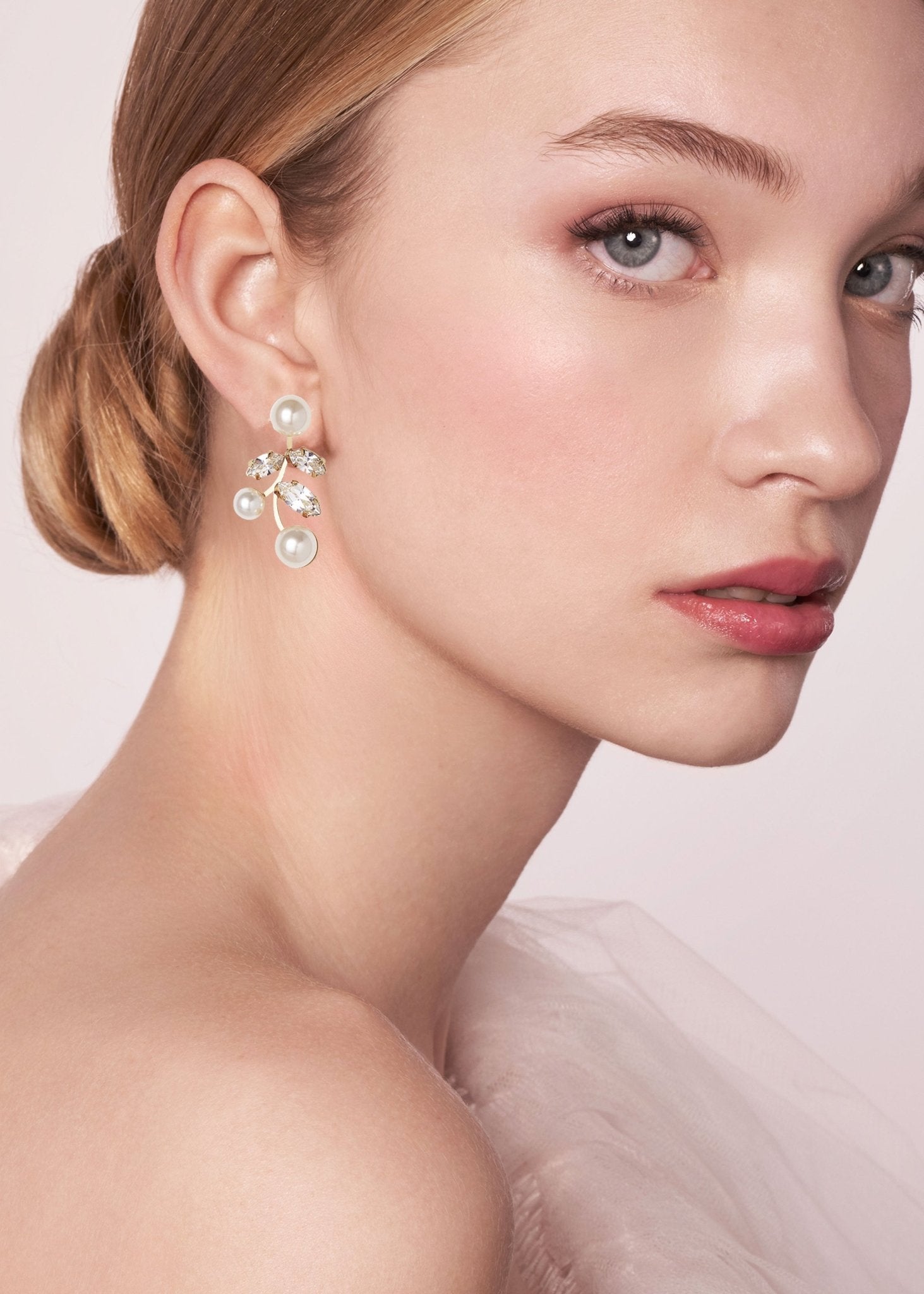 Elizabeth Bower Evie Ohrstecker Rhodium Perlen Kristalle Vintage