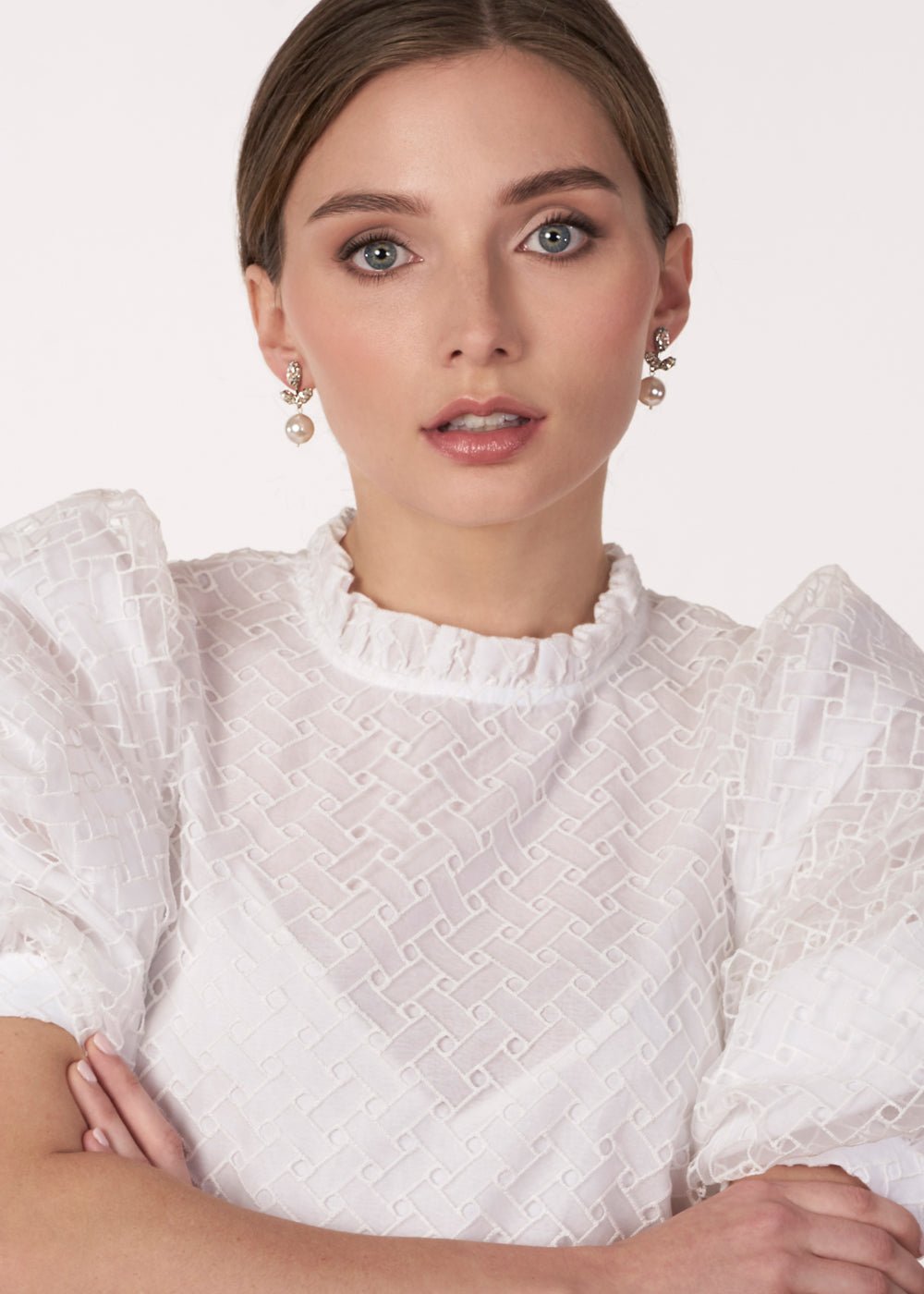 Elizabeth Bower Eden Bauble Perlen Ohrringe Rhodium