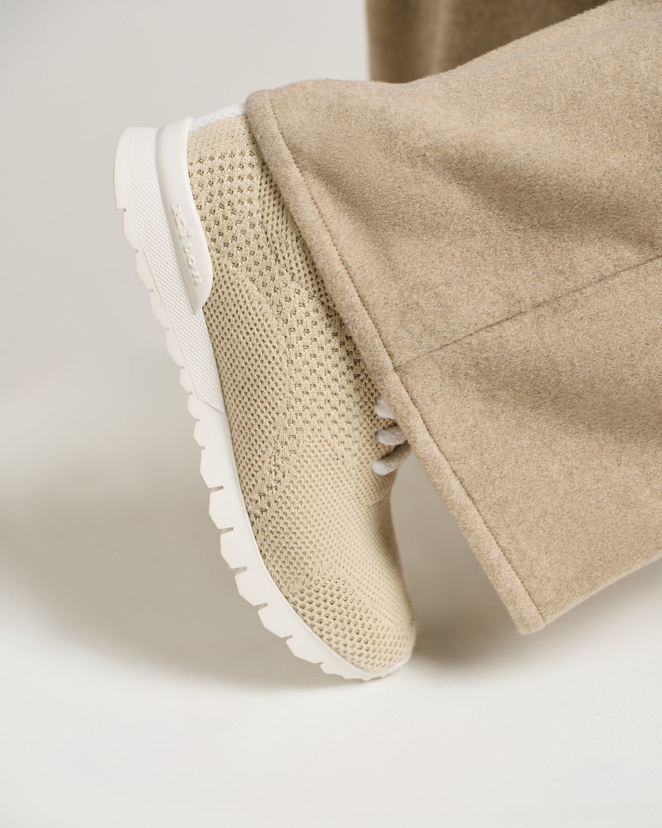 Kiton Shoes Fits Sneakers Beige Kaschmir-Strick