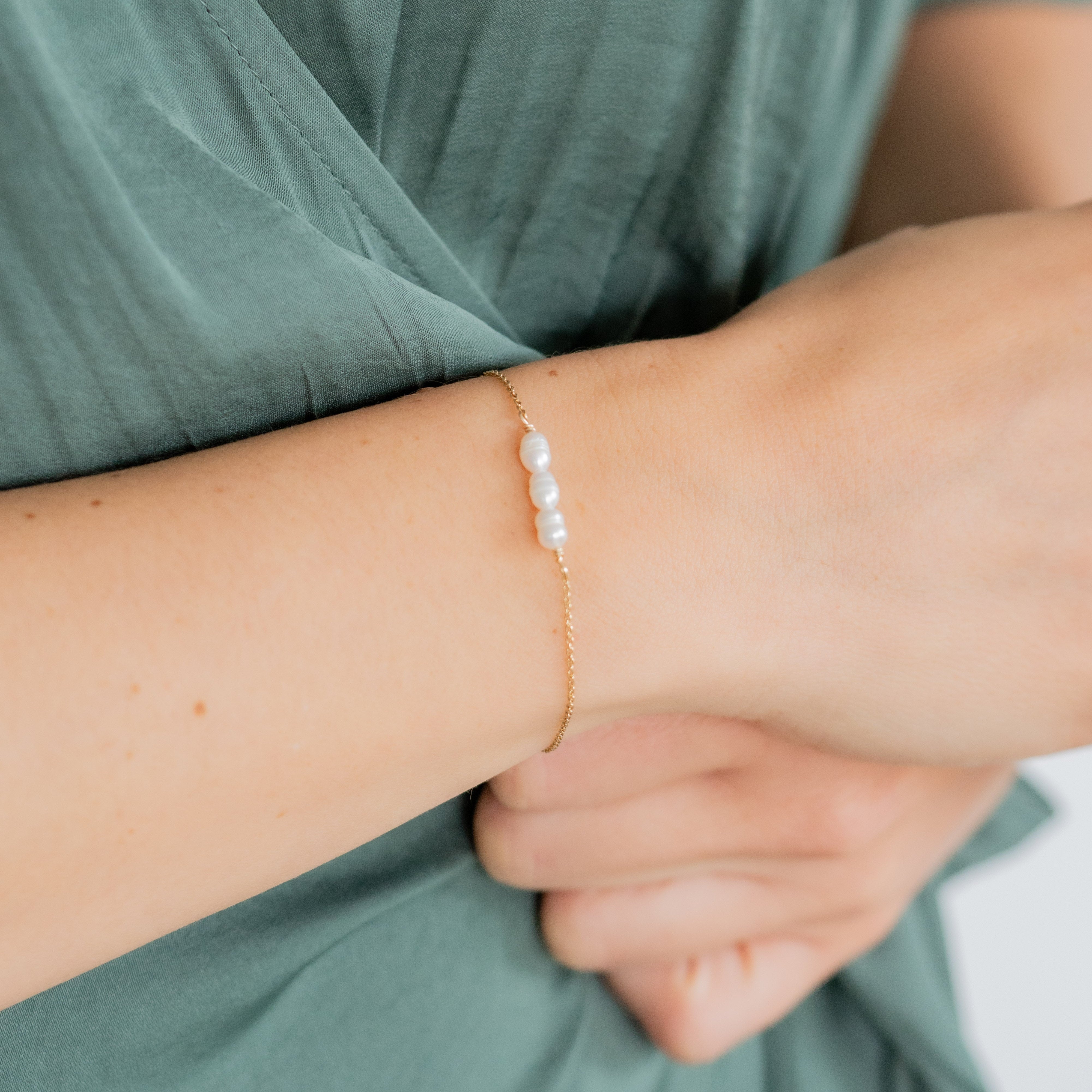 Perlenbräute Armband Amelie Süßwasserperlen Gold 17-20cm