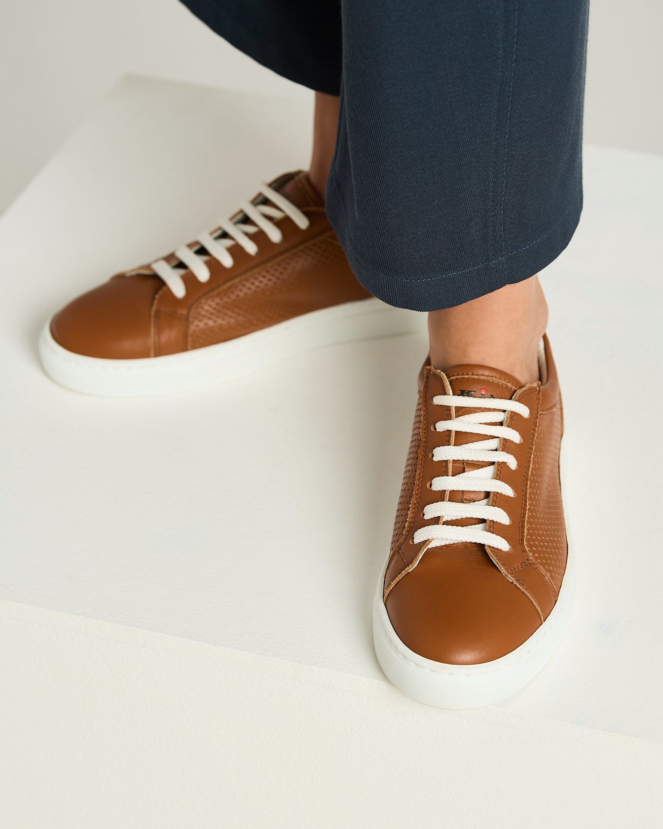 Kiton Shoes Calfskin Sneaker Gr.38 Leder elegant