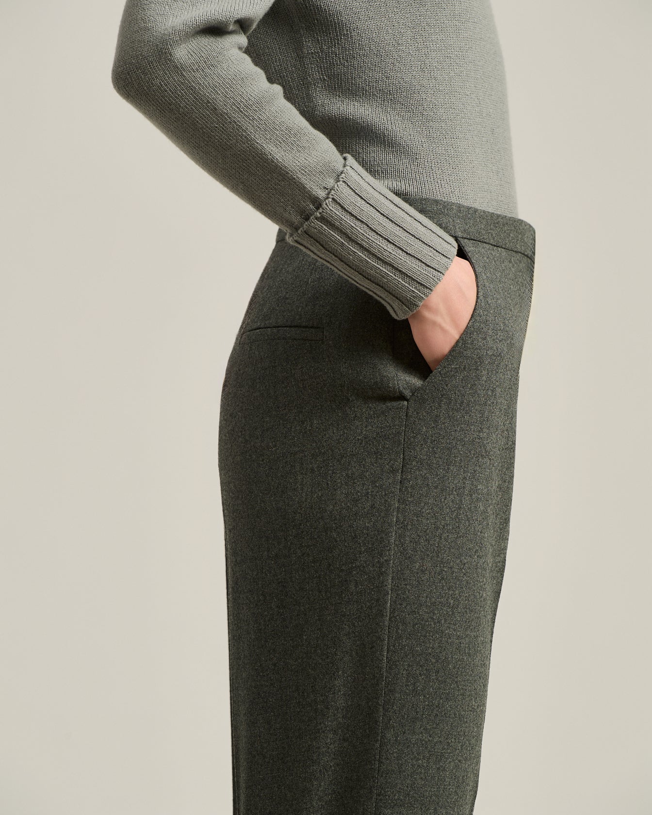Kiton Trousers Stoffhose grau Gr. 44 Virgin-Wolle Wide-Leg