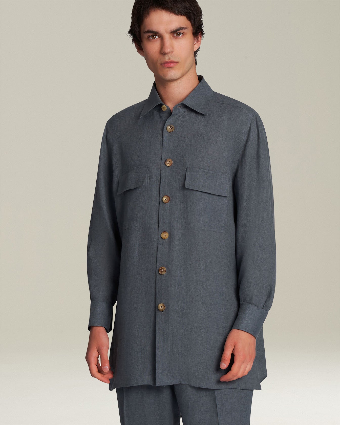 Kiton Shirts AAL Leinenhemd Grau Hornknöpfe