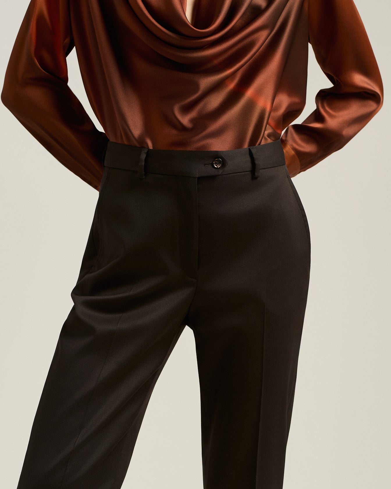 Kiton Tapered Hose Stretch Schurwolle Dunkelbraun