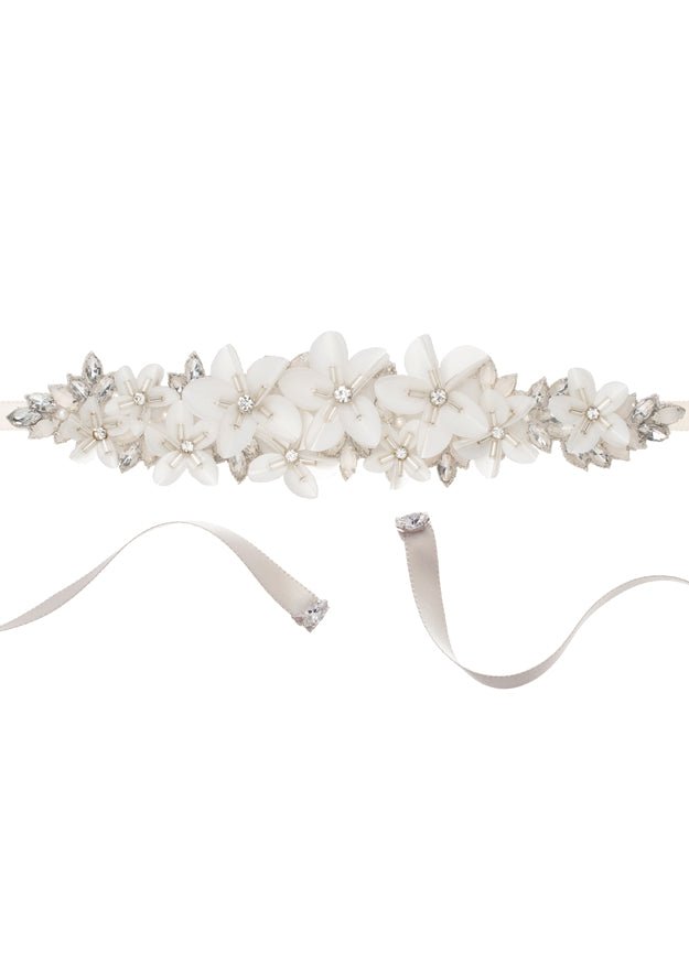 Elizabeth Bower Francine Floral Sash Kurz Brautgürtel