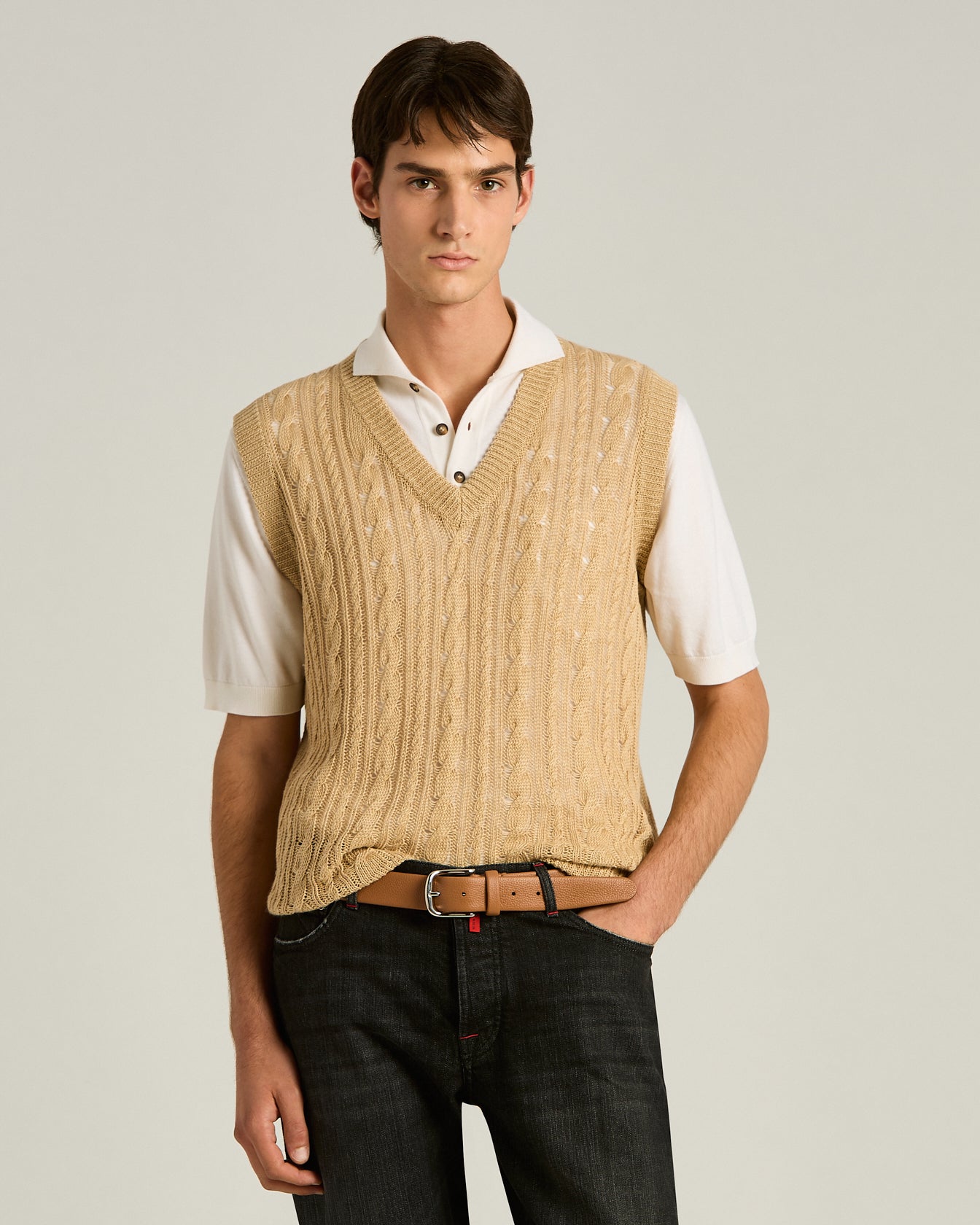 Kiton Knitwear Leinen Pullunder beige Zopfstrick V-Ausschnitt
